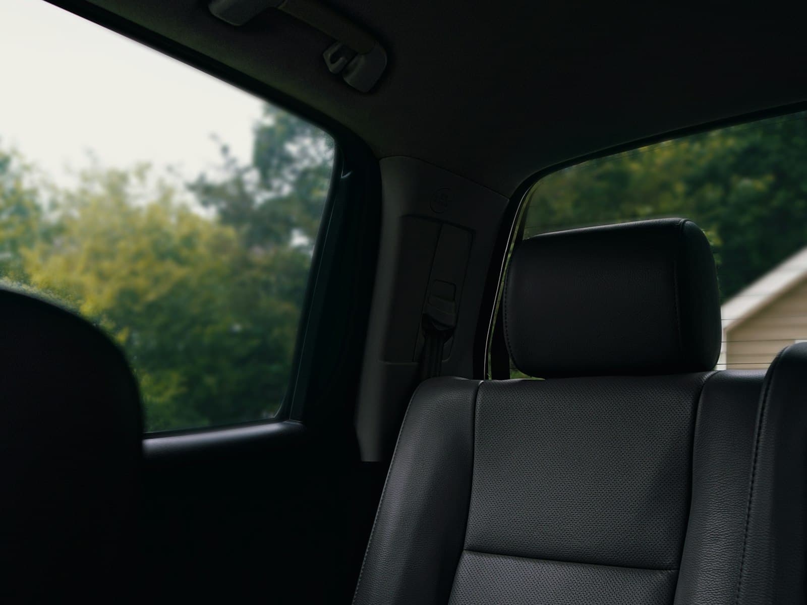 2026 Chevrolet Suburban — view 2
